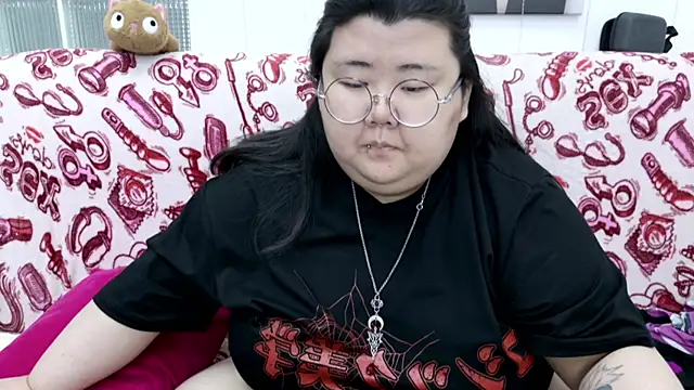 Nadine asian online show from April 5, 8:21 am