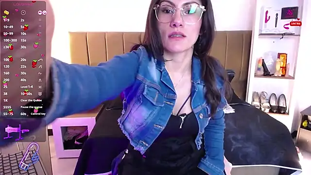 Snapshot of Rapunzeell_ chatting on March 17, 1:39 pm Rapunzeell online show from March 17, 1:39 pm