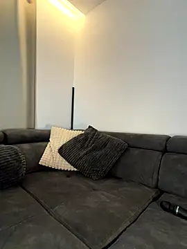 Snapshot of Laurahorney_xo chatting on November 19, 2:17 pm Laurahorney xo online show from November 19, 2:17 pm