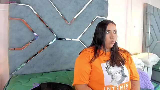 LucciaPorter online show from January 14, 10:02 pm