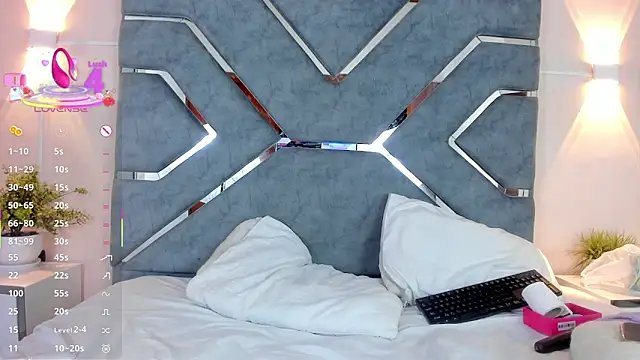 LucciaPorter online show from March 9, 1:47 pm