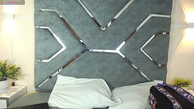 LucciaPorter online show from March 14, 1:28 pm