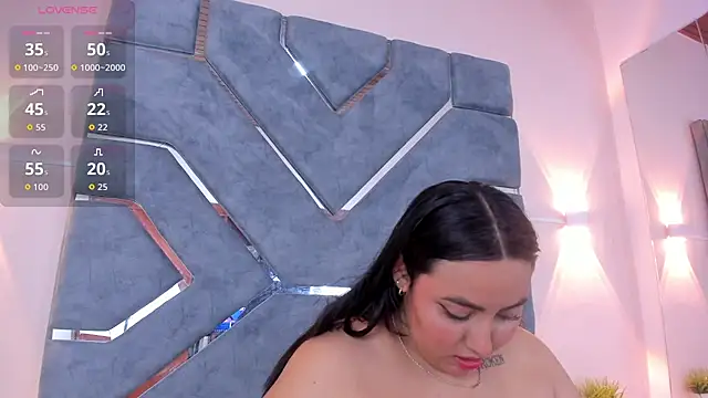 LucciaPorter online show from October 24, 9:25 pm