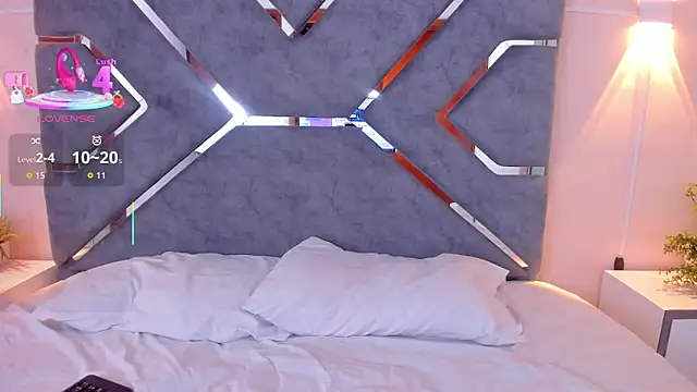 LucciaPorter online show from November 3, 8:34 pm