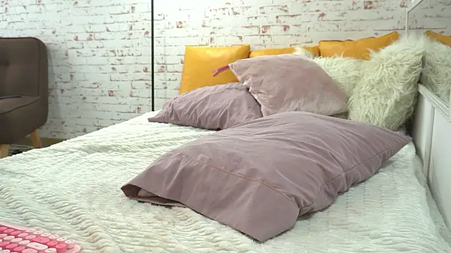 Sofhia cruz online show from February 27, 7:46 pm