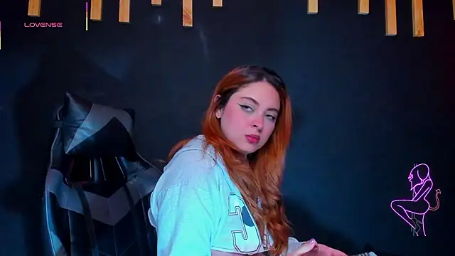 izyzys baker online show from February 23, 7:09 am