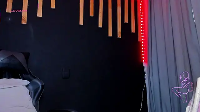 izyzys baker online show from February 20, 7:27 pm