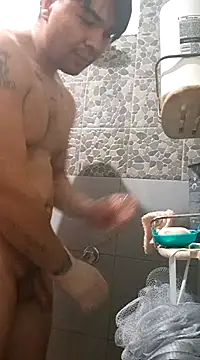 Snapshot of IYImex chatting on December 14, 7:07 am IYImex online show from December 14, 7:07 am