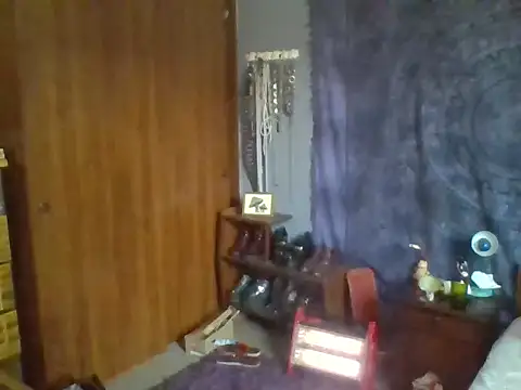 Snapshot of Fo0xybby chatting on May 17, 9:04 pm Fo0xybby online show from May 17, 9:04 pm