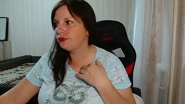 Jane Luste online show from April 22, 10:22 am