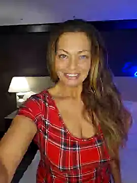 Snapshot of Erotic_and_Exotic chatting on February 27, 5:07 am Erotic and Exotic online show from February 27, 5:07 am