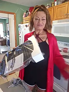 Snapshot of Erotic_and_Exotic chatting on November 16, 7:18 pm Erotic and Exotic online show from November 16, 7:18 pm