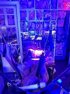 Snapshot of luvs2cumm69 chatting on March 15, 2:34 pm luvs2cumm69 online show from March 15, 2:34 pm