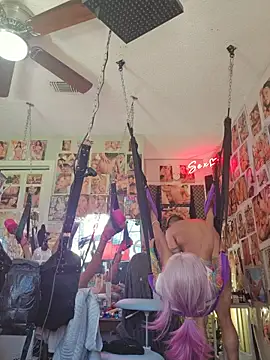 luvs2cumm69 online show from March 13, 5:51 pm