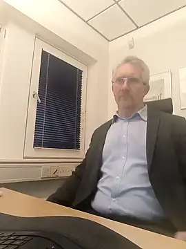 tom-swede online show from January 16, 3:34 pm