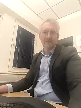 tom-swede online show from January 8, 3:39 pm