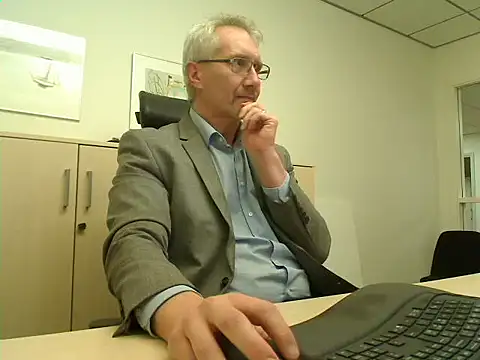 tom-swede online show from January 7, 4:01 pm