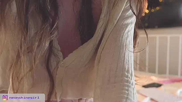 NeonShine online show from December 17, 5:34 am