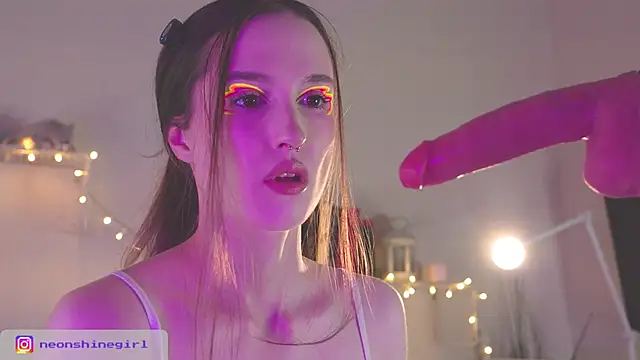 NeonShine online show from February 25, 6:46 am