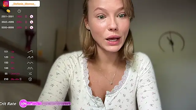  Stefanie Collins  online show from December 18, 2:05 am