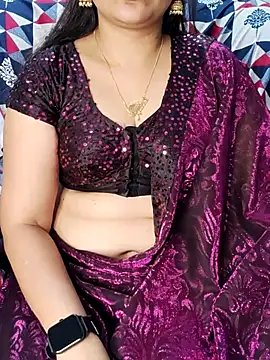 Traditional Housewife  online show from September 17, 4:58 am