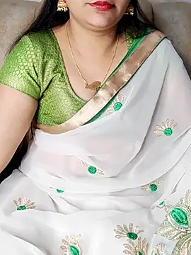 Traditional Housewife  online show from September 11, 3:17 am