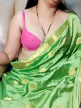 Traditional Housewife  online show from January 19, 3:53 pm