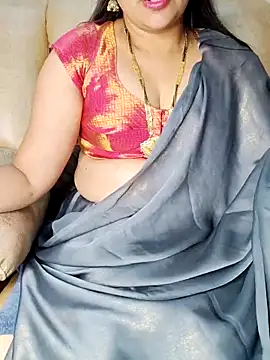 Traditional Housewife  online show from February 17, 3:11 pm