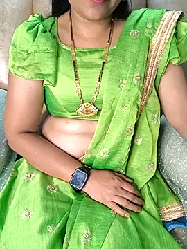 Traditional Housewife  online show from February 22, 12:27 am