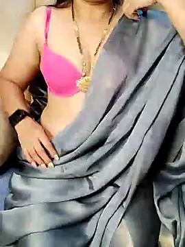 Traditional Housewife  online show from February 8, 1:32 am