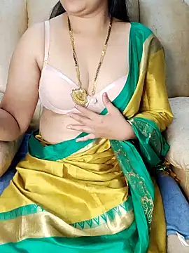 Traditional Housewife  online show from March 18, 2:50 pm