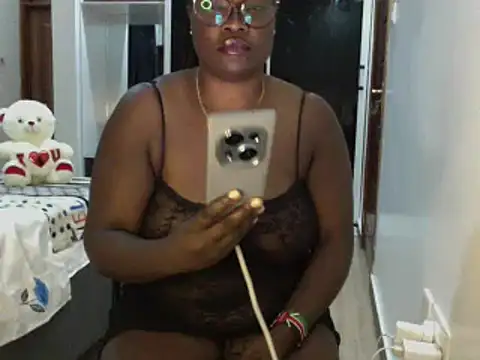 Nevvy Pretty online show from January 22, 3:52 am