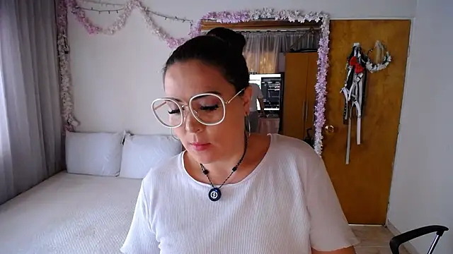 Sahory   online show from March 3, 8:16 pm