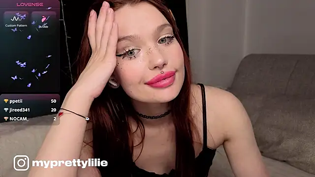 PrettyLilie online show from April 15, 7:58 pm