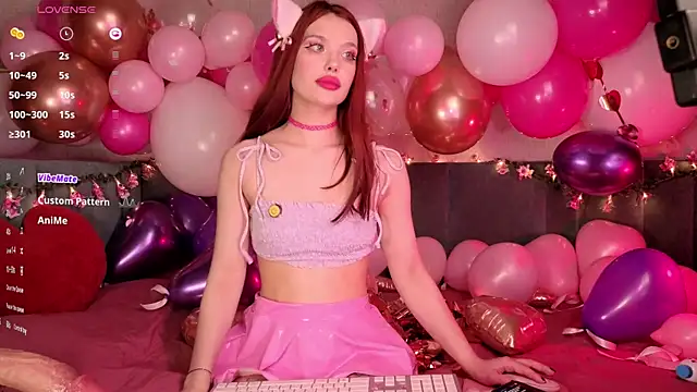 PrettyLilie online show from February 14, 3:12 pm