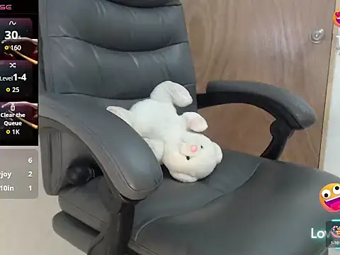 sweettmiah online show from December 17, 6:57 pm