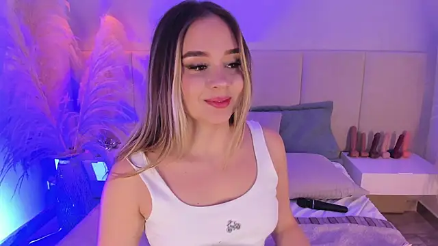 sofia pamela online show from February 27, 7:15 pm