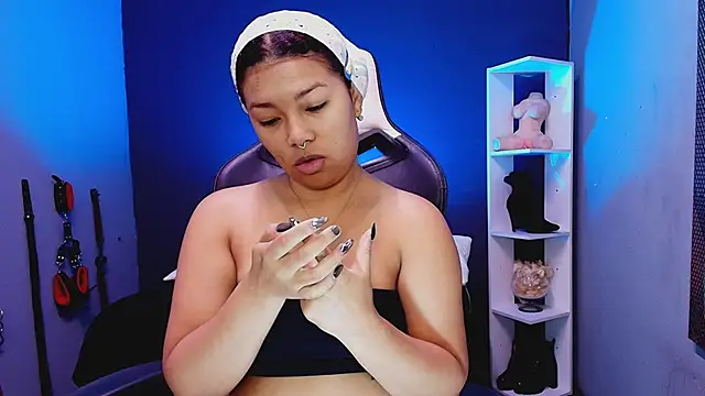 JadaRoberts online show from November 10, 12:21 pm