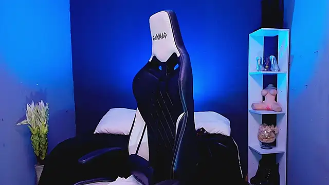 JadaRoberts online show from October 21, 12:26 pm