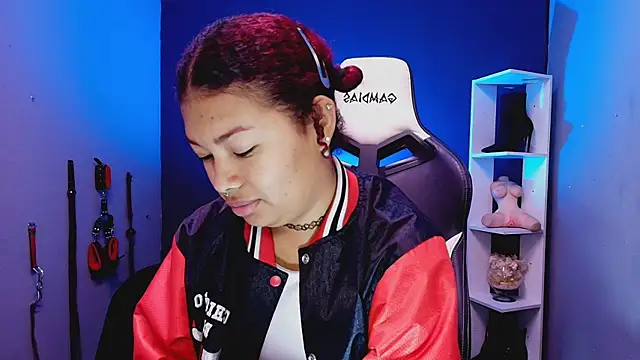 JadaRoberts online show from November 4, 12:09 pm