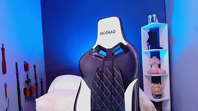 JadaRoberts online show from December 5, 12:37 pm