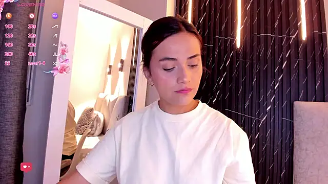 Snapshot of katrina_kaif_x chatting on September 12, 6:29 pm katrina kaif x online show from September 12, 6:29 pm