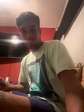 Magicerosxx69 online show from September 13, 7:41 am