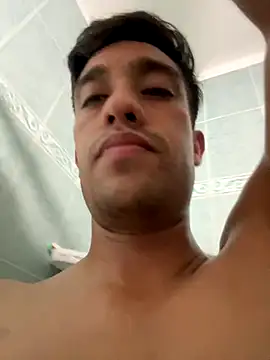 Magicerosxx69 online show from September 9, 4:44 am