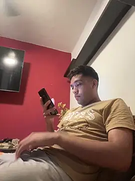 Snapshot of Magicerosxx69 chatting on March 16, 3:48 pm Magicerosxx69 online show from March 16, 3:48 pm