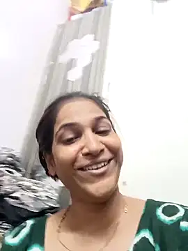 indianliza online show from April 22, 3:19 pm