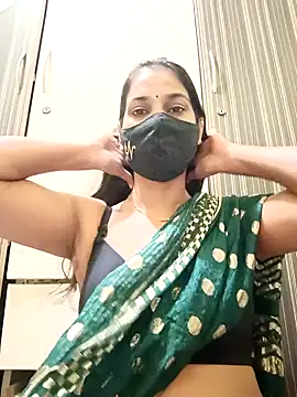 Snapshot of indianliza chatting on January 3, 4:22 am indianliza online show from January 3, 4:22 am