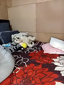 Ngamla123 online show from December 15, 9:42 pm