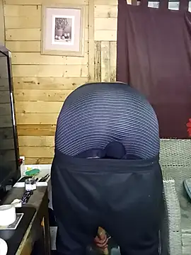 Ngamla123 online show from November 23, 2:05 pm