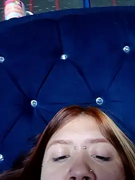 sara winehouse1 online show from January 9, 2:02 pm